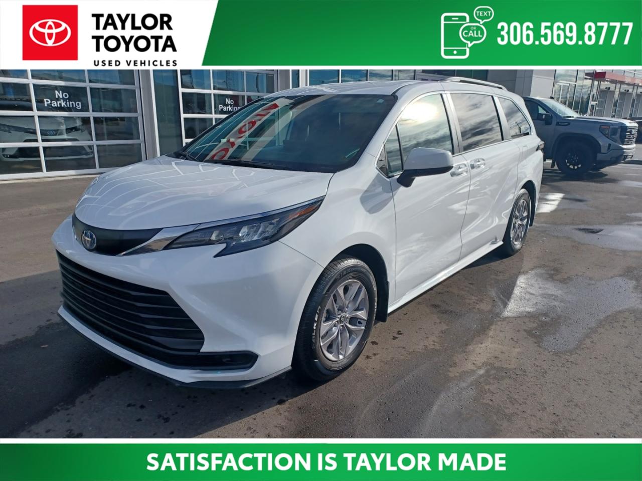 Used 2025 Toyota Sienna LE 8-Passenger for sale in Regina, SK