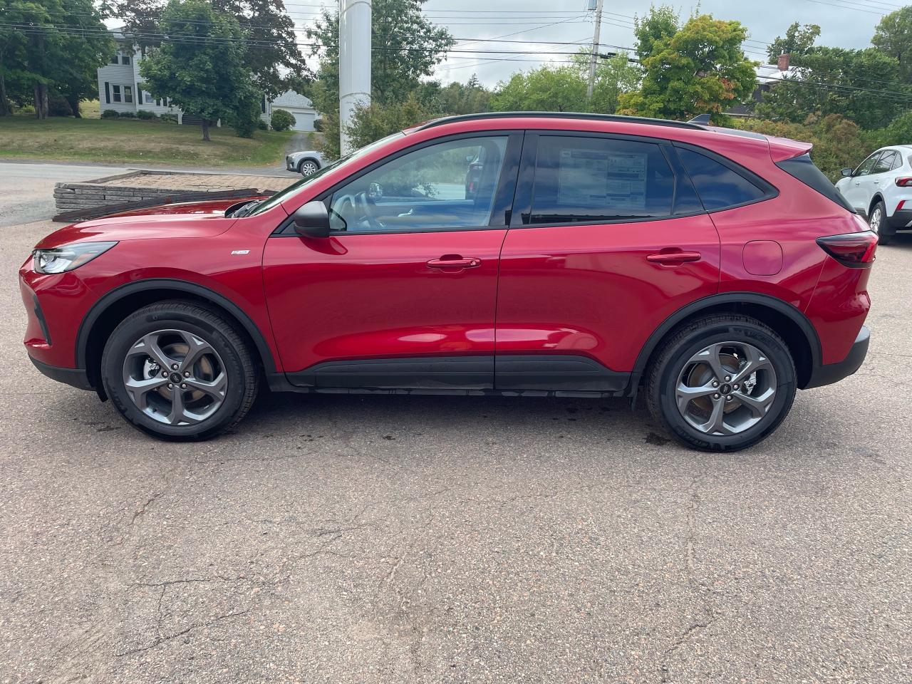 2025 Ford Escape ST-Line Photo3