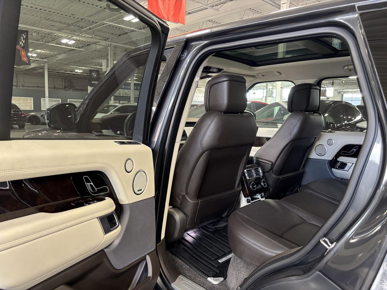 2020 Land Rover Range Rover P525 HSE|V8SUPERCHARGED|NAV|RECLINE|MERIDIAN|+++ - Photo #8