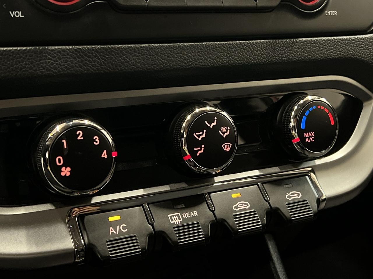 2013 Kia Rio5 HATCH| HTD SEATS| AUTO| ONLY 92,000KMS| BLUETOOTH Photo