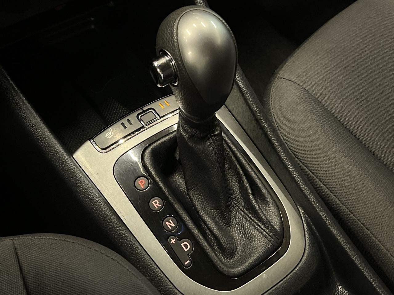 2013 Kia Rio5 HATCH| HTD SEATS| AUTO| ONLY 92,000KMS| BLUETOOTH Photo