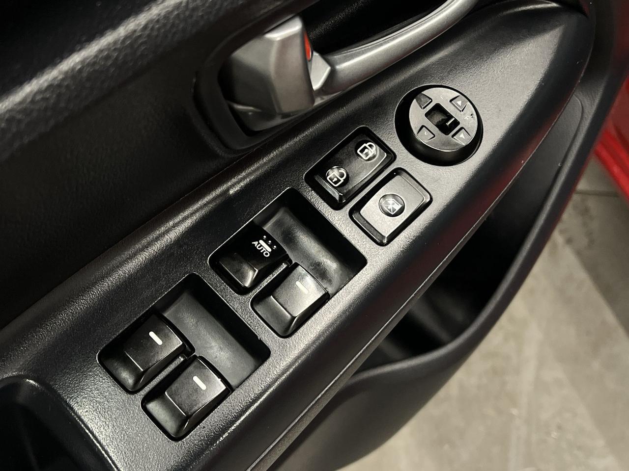 2013 Kia Rio5 HATCH| HTD SEATS| AUTO| ONLY 92,000KMS| BLUETOOTH Photo