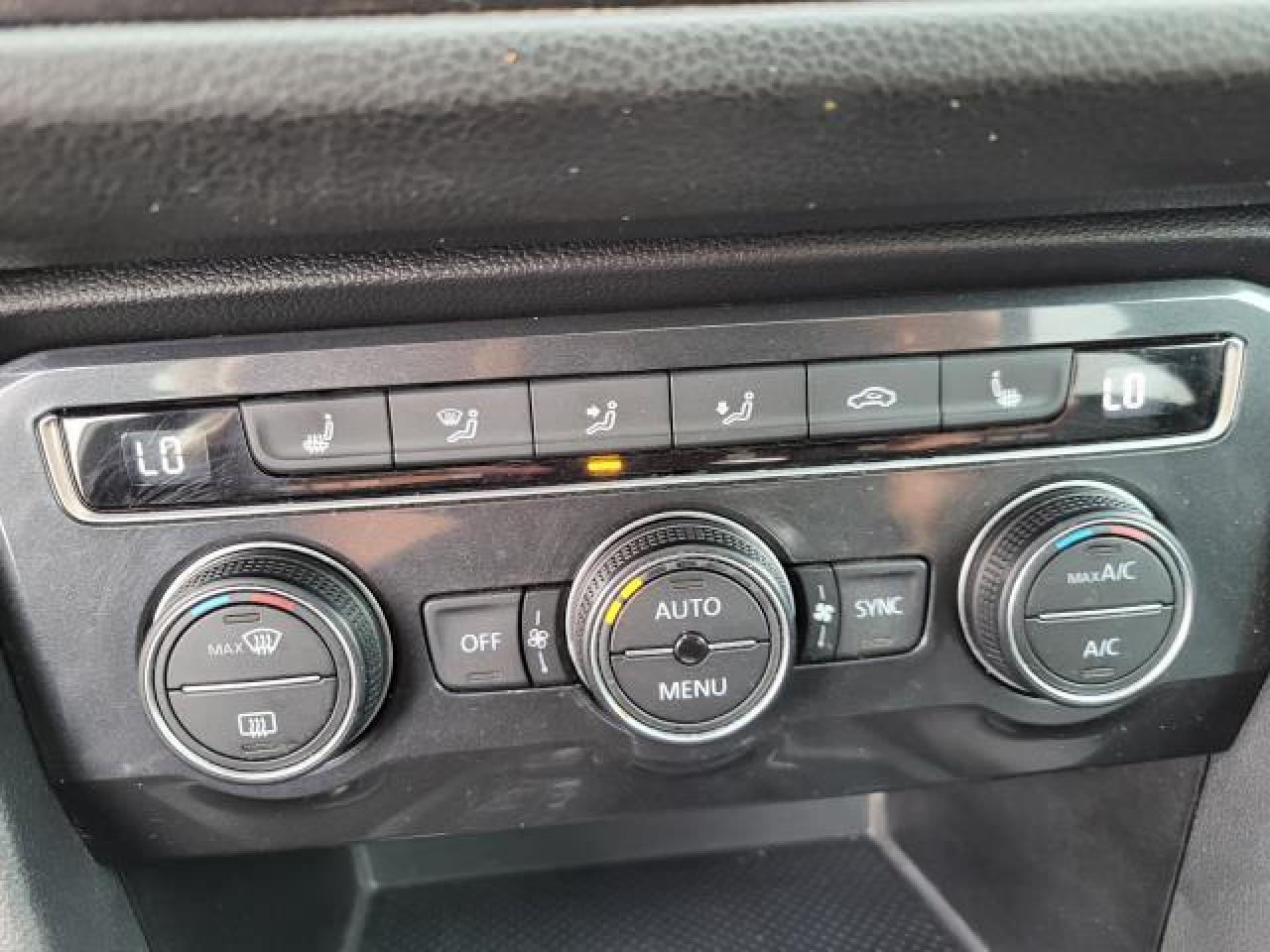 2018 Volkswagen Tiguan COMFORTLINE Photo