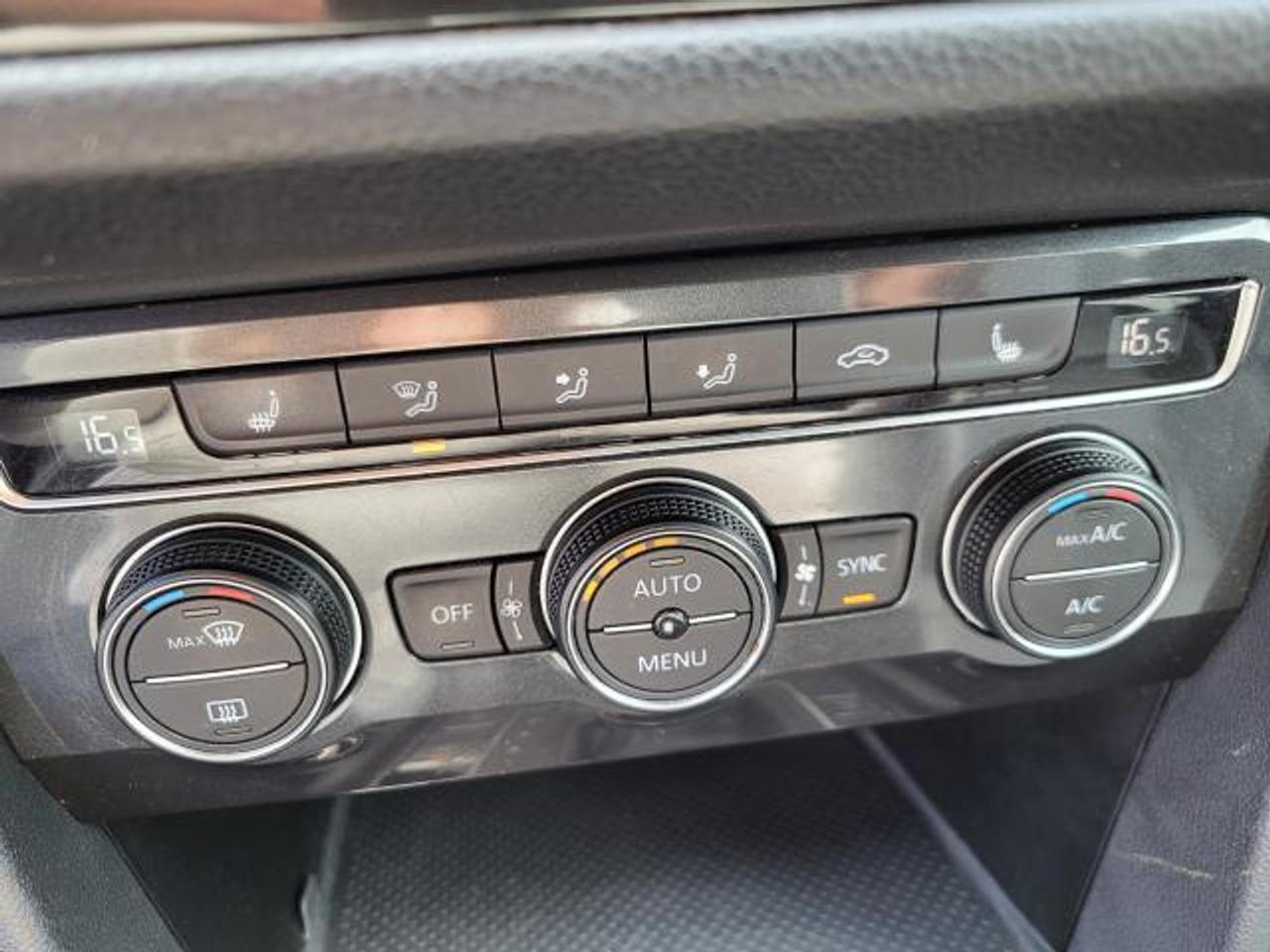 2018 Volkswagen Tiguan COMFORTLINE Photo