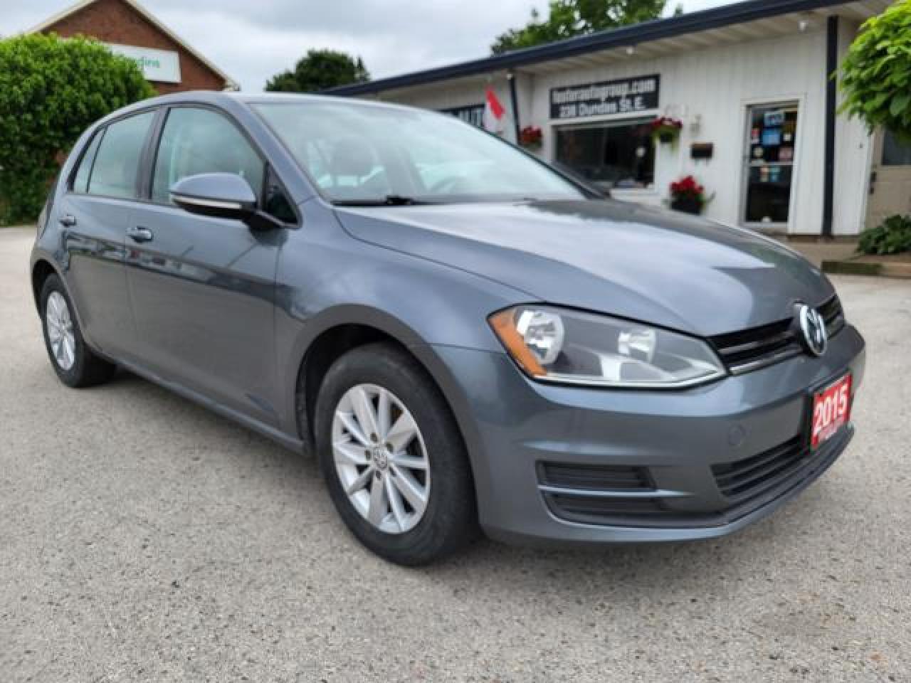 2015 Volkswagen Golf TRENDLINE Photo20