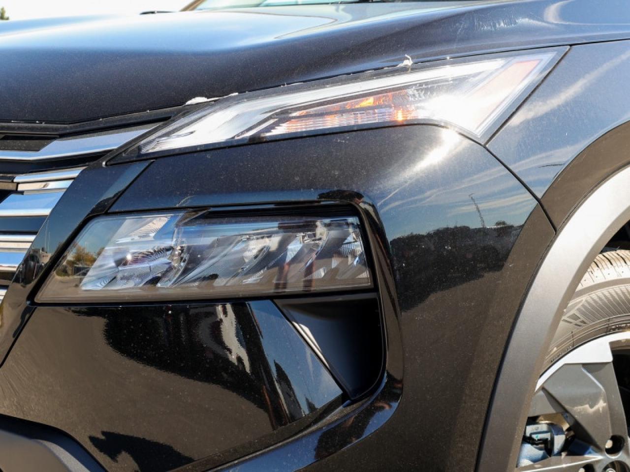 2026 Nissan Rogue SV Moonroof  - Sunroof -  Power Liftgate Photo