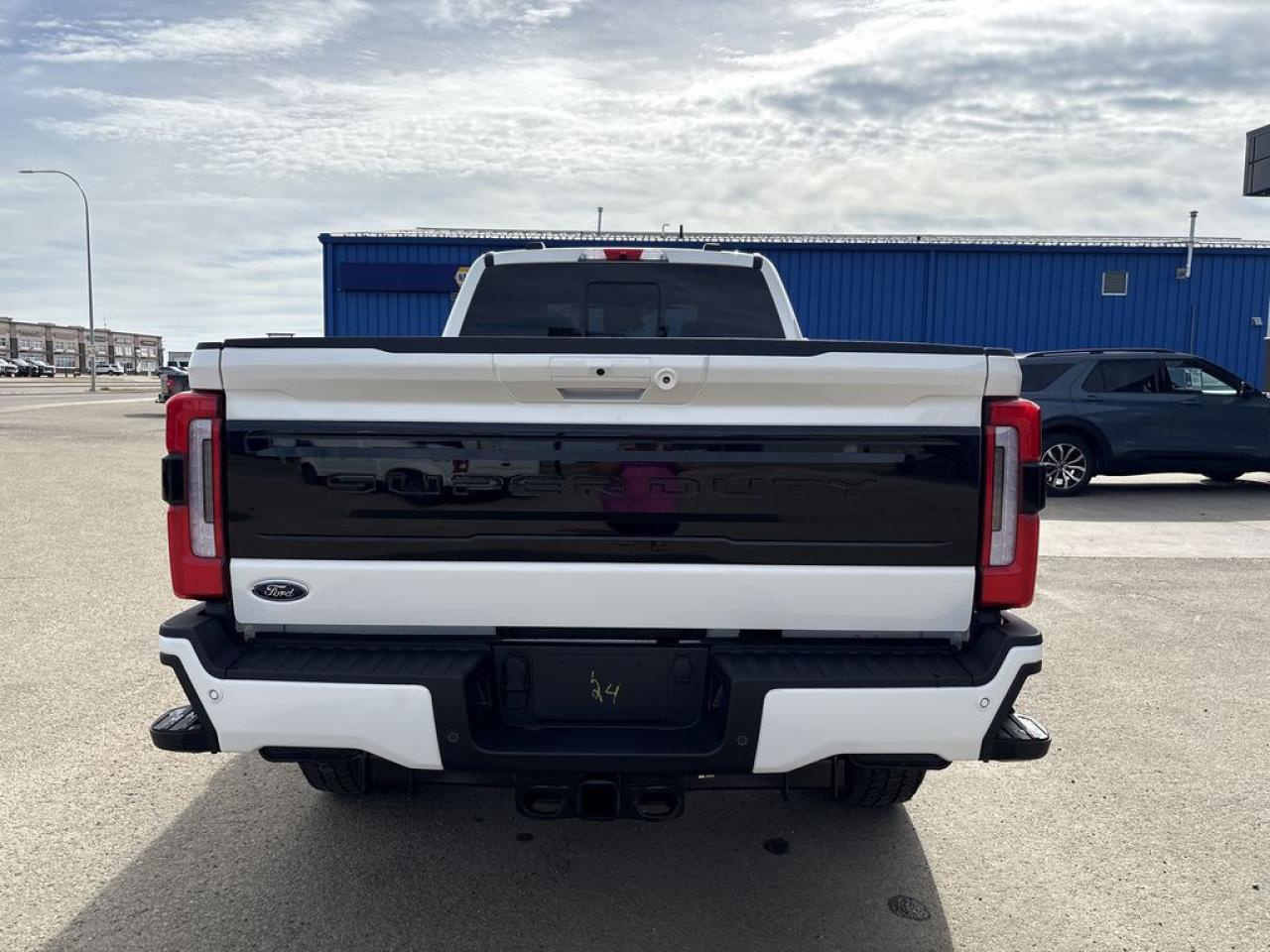 2025 Ford F-350 Super Duty SRW PLATINUM 8' Box 713A Photo5