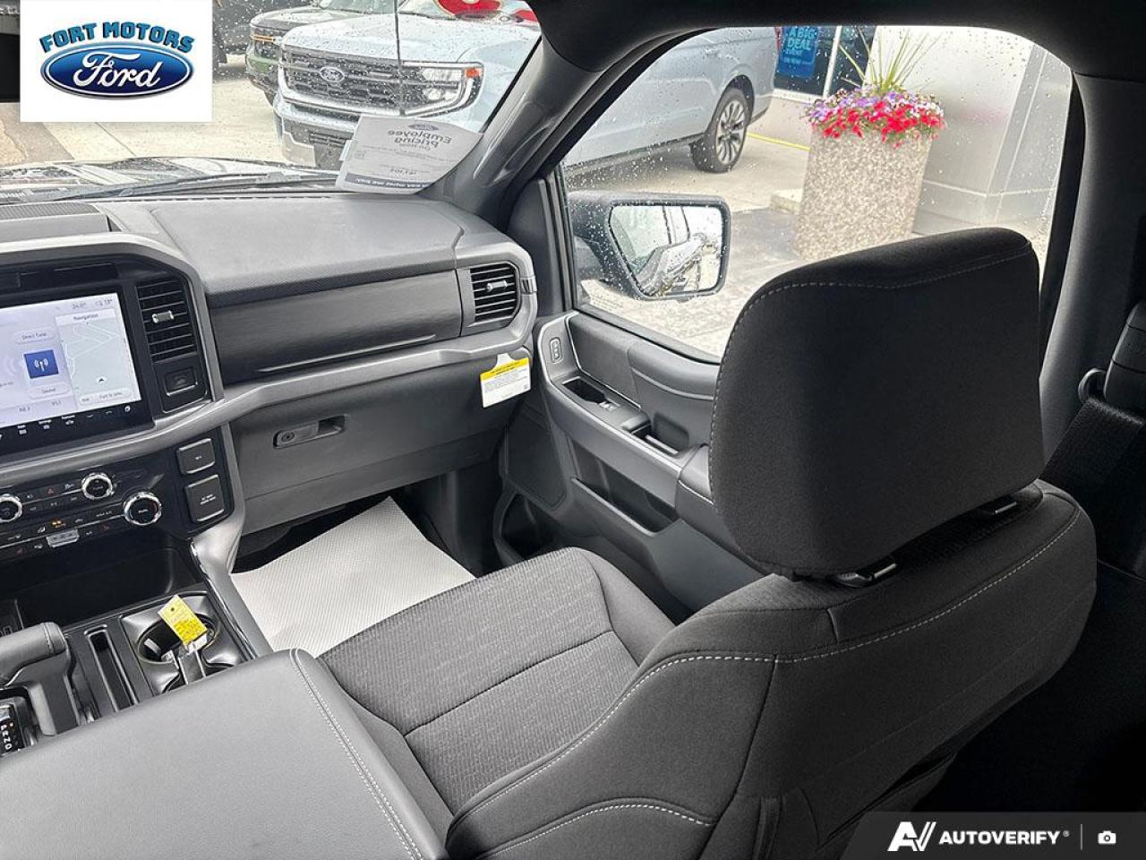 2025 Ford F-150 XLT Photo5