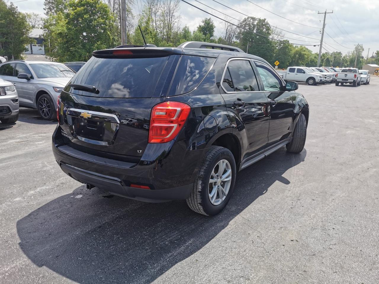 2017 Chevrolet Equinox LT - Photo #5