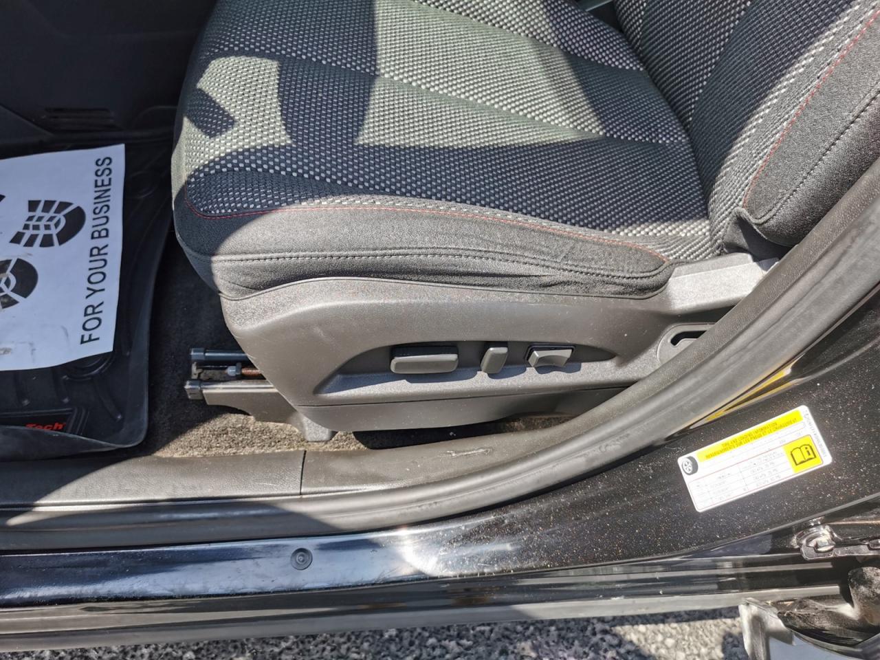 2017 Chevrolet Equinox LT - Photo #13