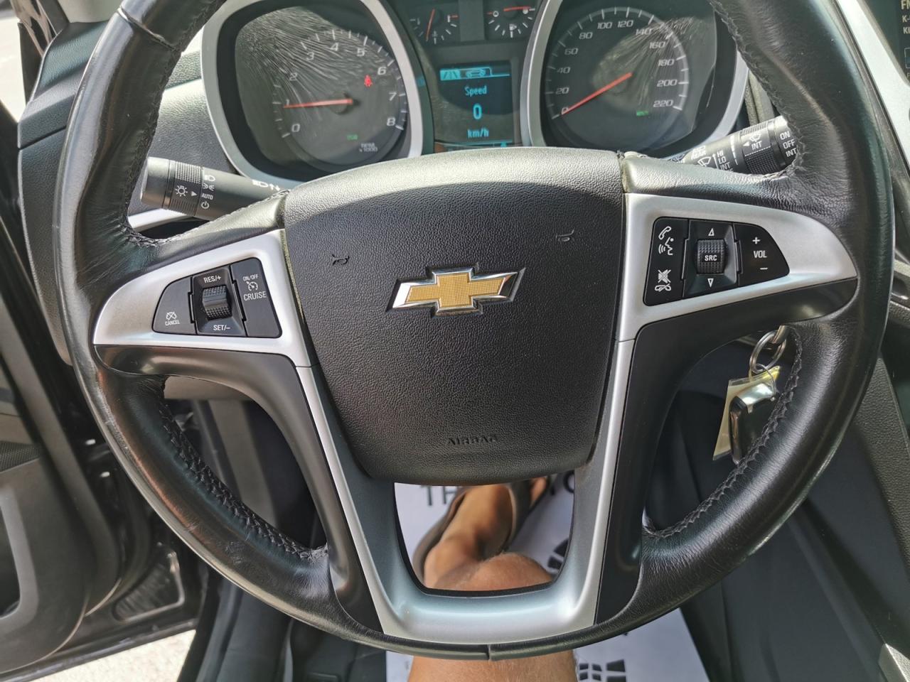 2017 Chevrolet Equinox LT - Photo #16