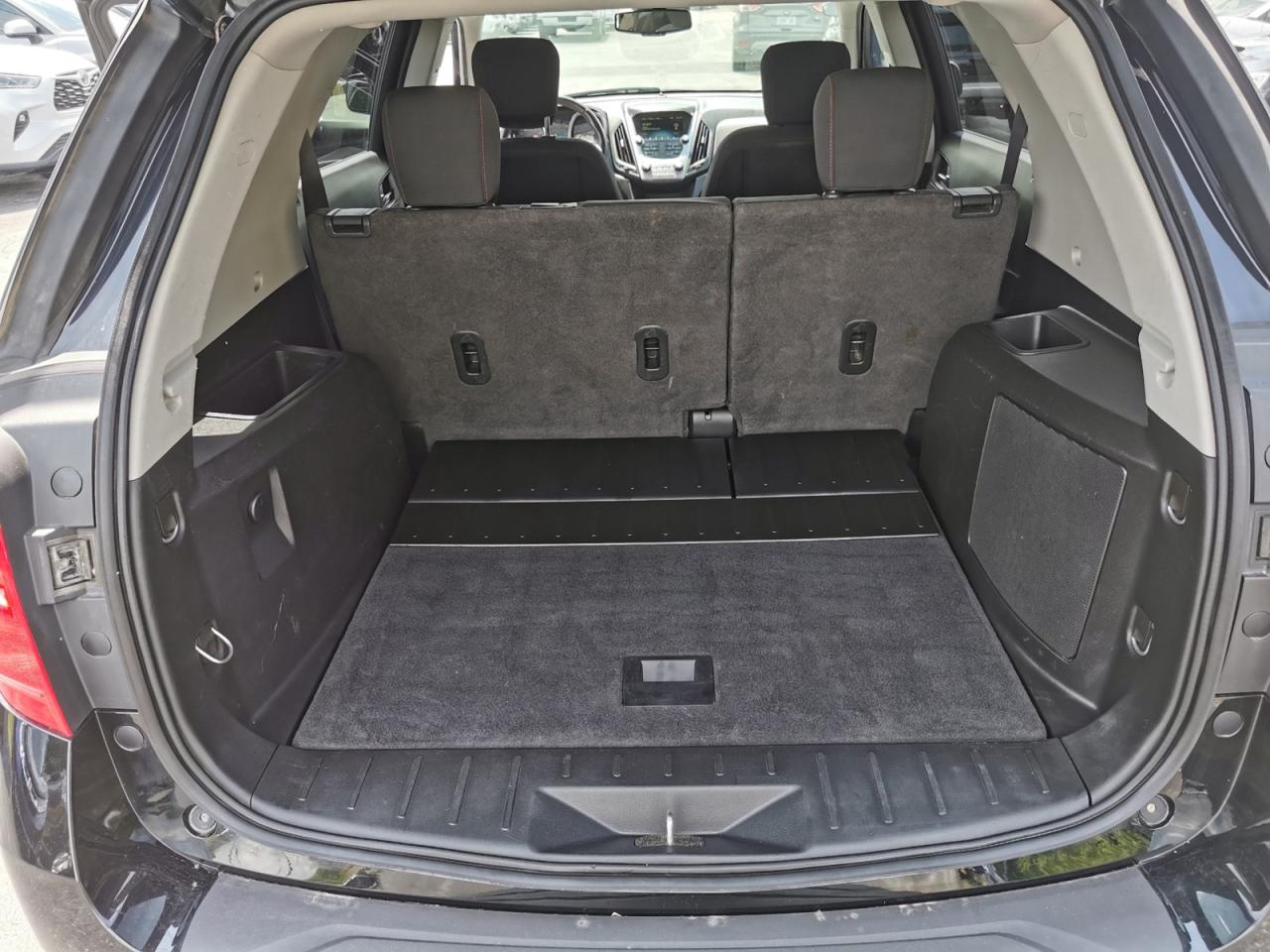 2017 Chevrolet Equinox LT - Photo #26