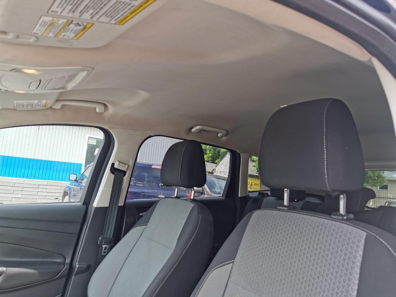 2017 Ford Escape SE - Photo #14