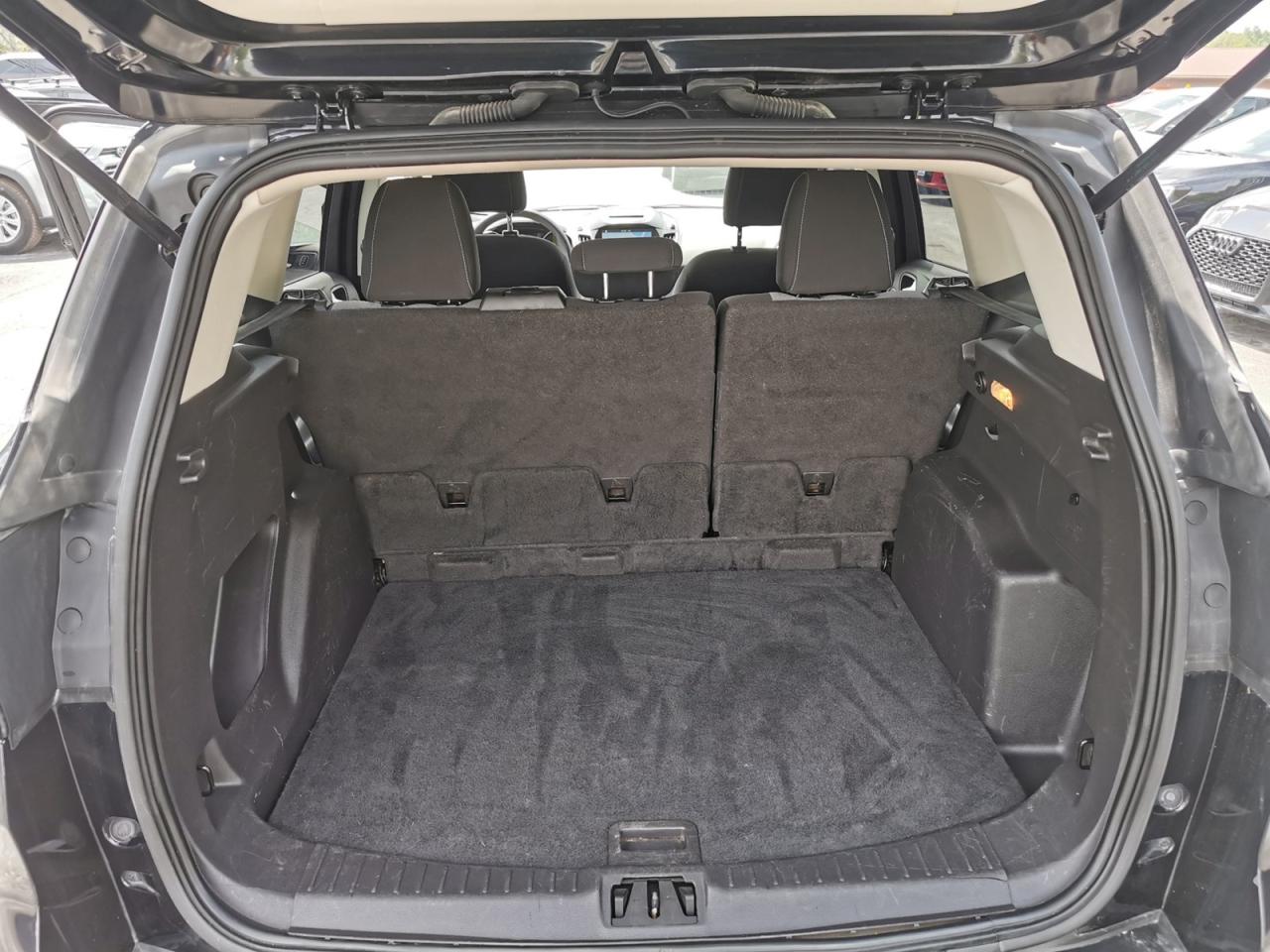 2017 Ford Escape SE - Photo #25