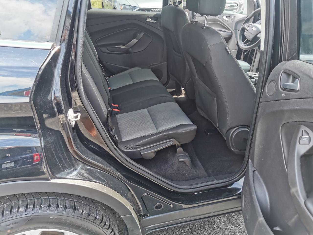 2017 Ford Escape SE - Photo #28