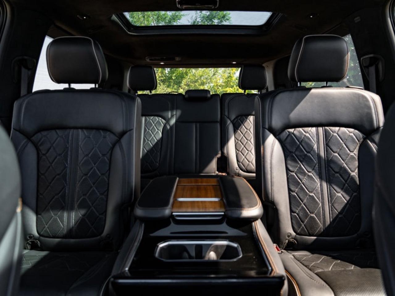 2023 Jeep Grand Wagoneer Series III Photo