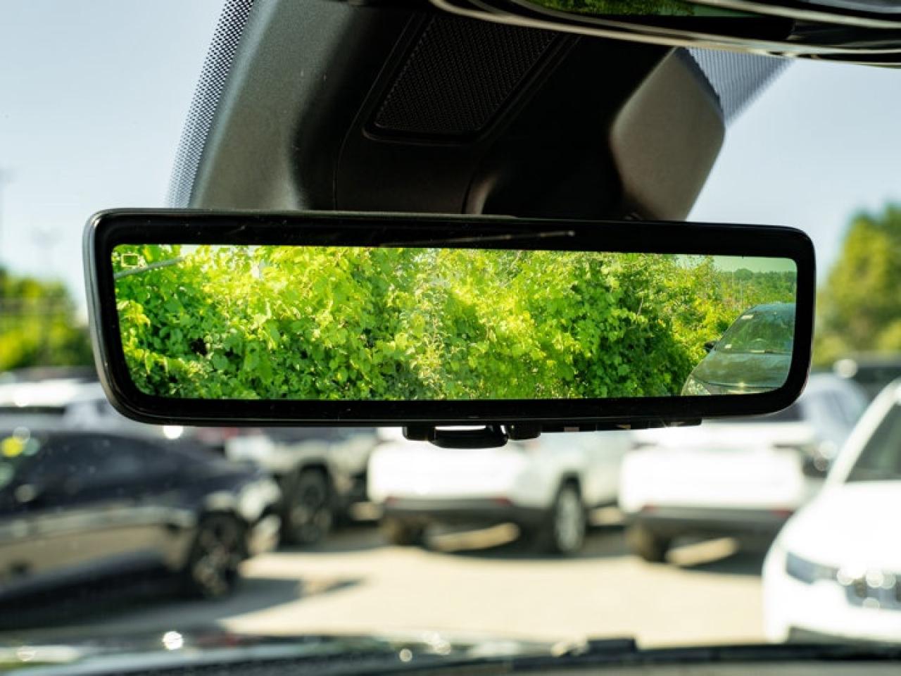 2023 Jeep Grand Wagoneer Series III Photo