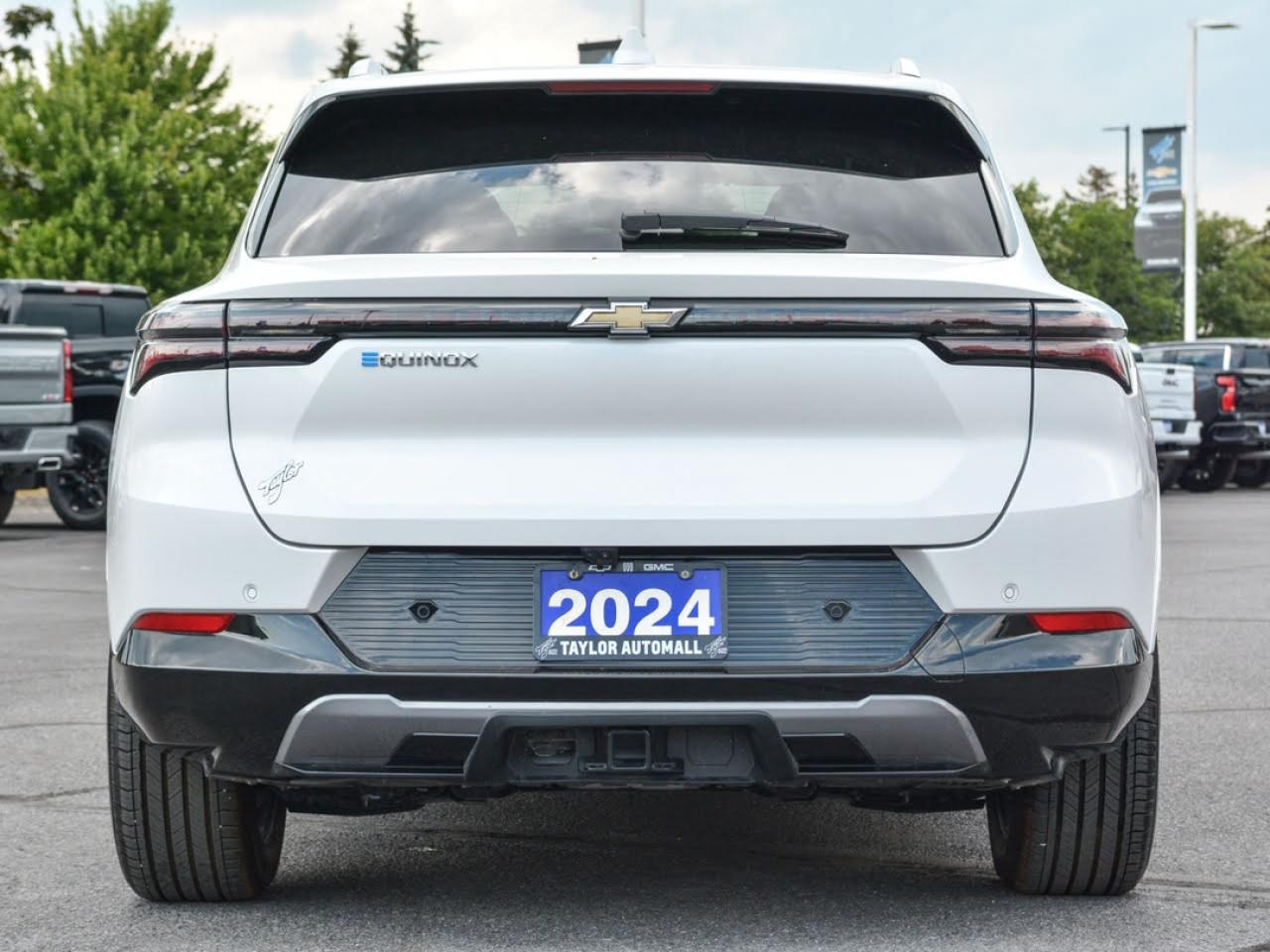 2024 Chevrolet Equinox EV LT Photo