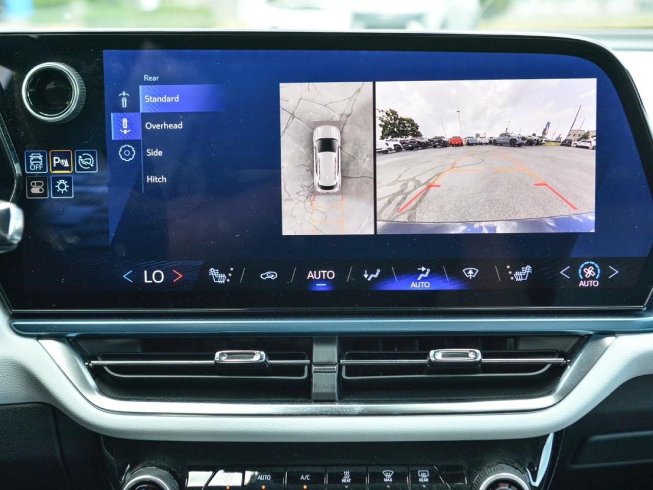 2024 Chevrolet Equinox EV LT Photo