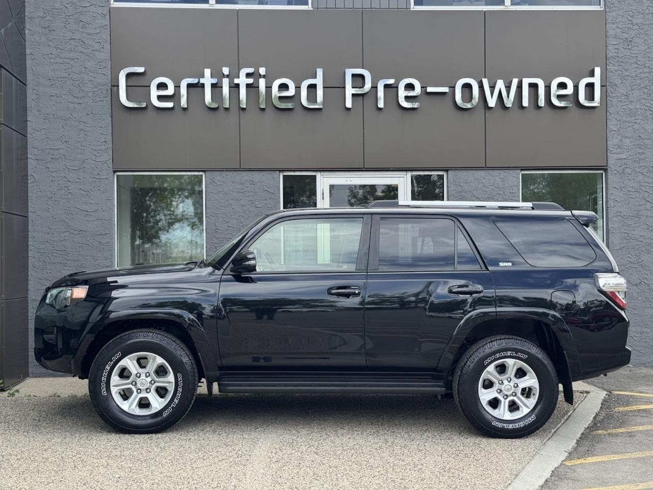 Used 2019 Toyota 4Runner SR5 w/ LOW KMS / LEATHER / SUNROOF / 7 PASSENGER for sale in Calgary, AB