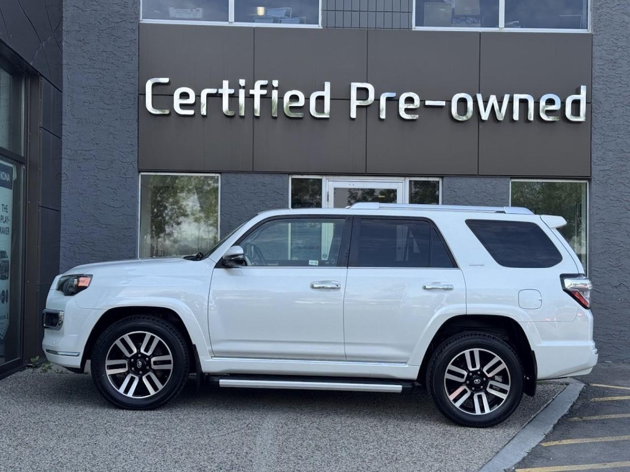 Used 2019 Toyota 4Runner LIMITED w/ LOW KMS / LEATHER / SUNROOF for sale in Calgary, AB