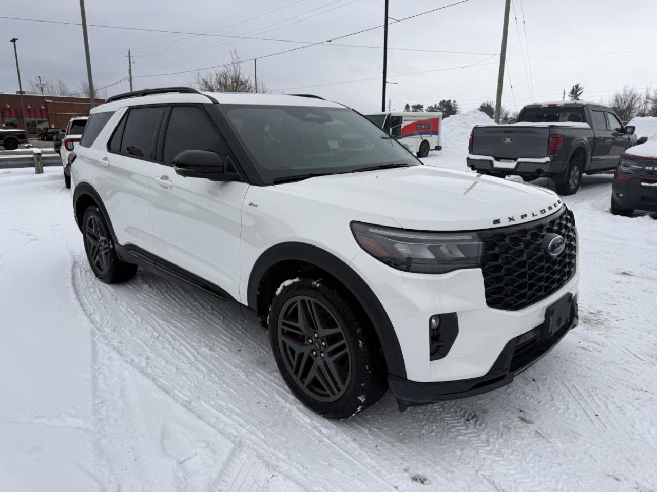 2025 Ford Explorer ST-Line Photo