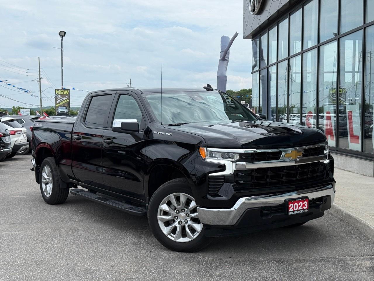 Used 2023 Chevrolet Silverado 1500 Crew Cab Standard Box 4-Wheel Drive LT for sale in Midland, ON