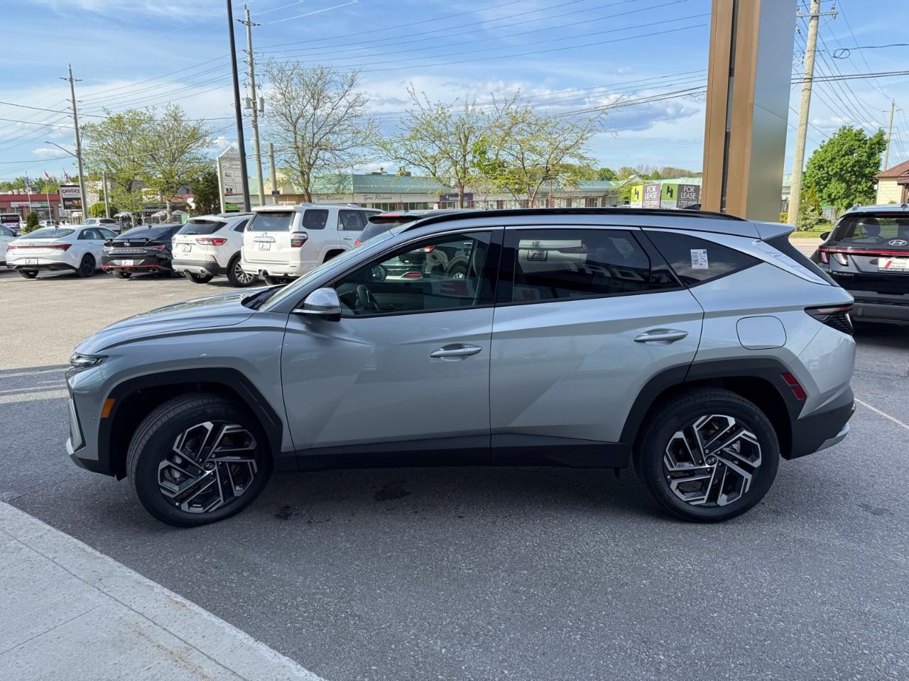 2025 Hyundai Tucson Plug-In Hybrid Ultimate AWD Photo3