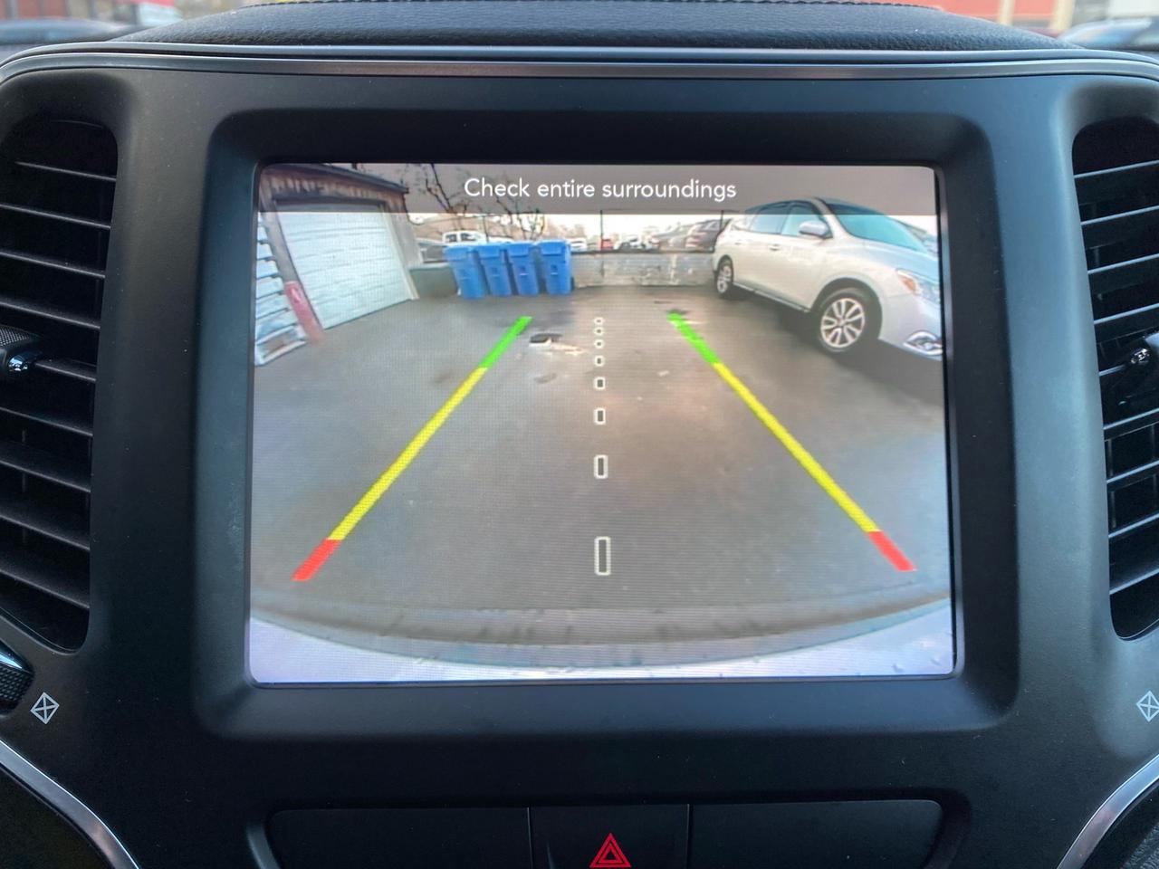 2022 Jeep Cherokee Sport | 4X4 | Apple CarPlay | Android Auto | Photo