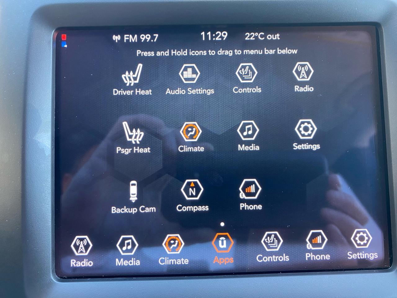 2022 Jeep Cherokee Sport | 4X4 | Apple CarPlay | Android Auto | Photo
