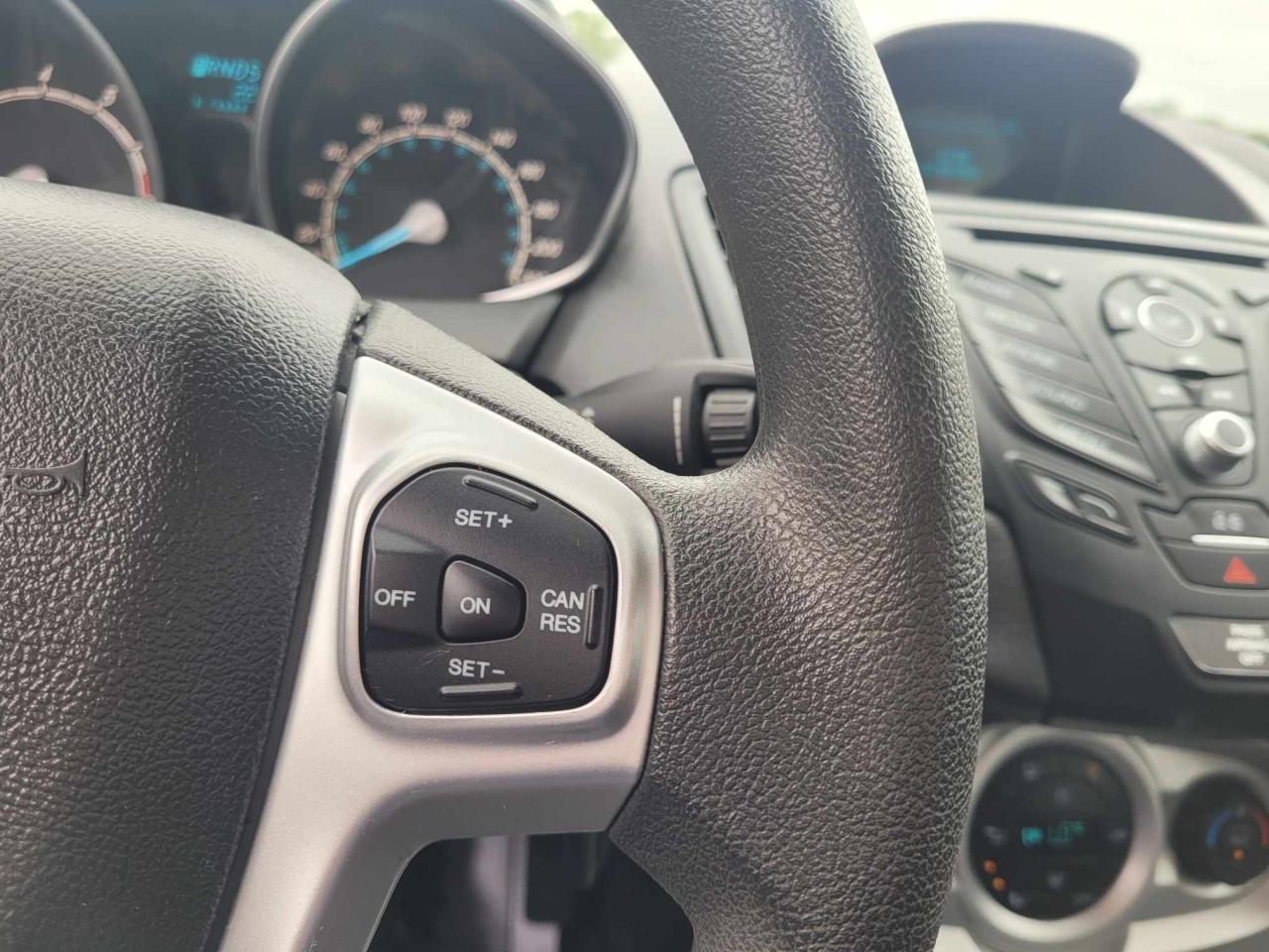 2017 Ford Fiesta SE Photo19
