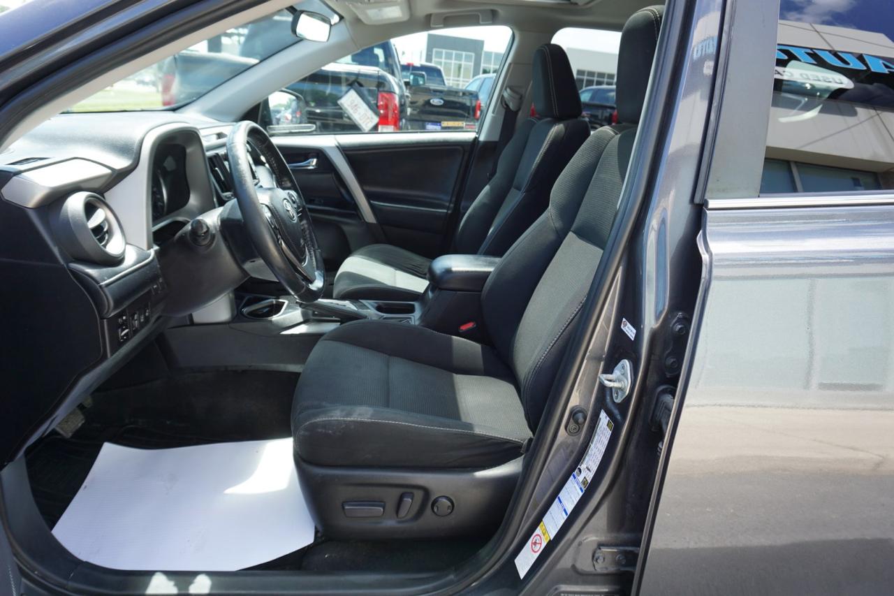 2018 Toyota RAV4 XLE AWD CERTIFIED *FREE ACCIDENT* CAMERA SUNROOF HEATED BLUETOOTH ALLOYS LANE DEPARTURE B.SPOT - Photo #15