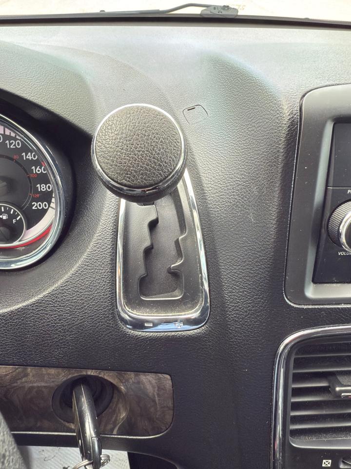 2011 Dodge Grand Caravan SXT - Photo #16
