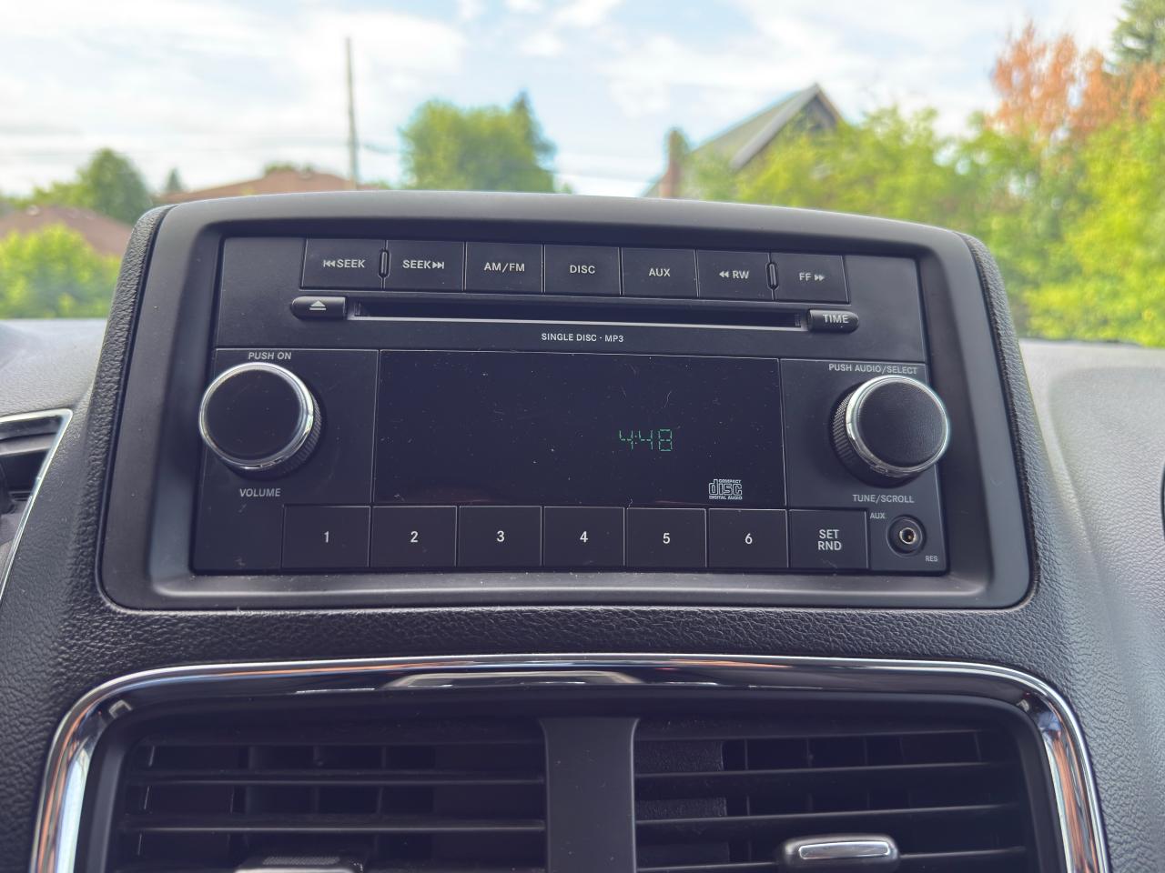 2011 Dodge Grand Caravan SXT - Photo #15