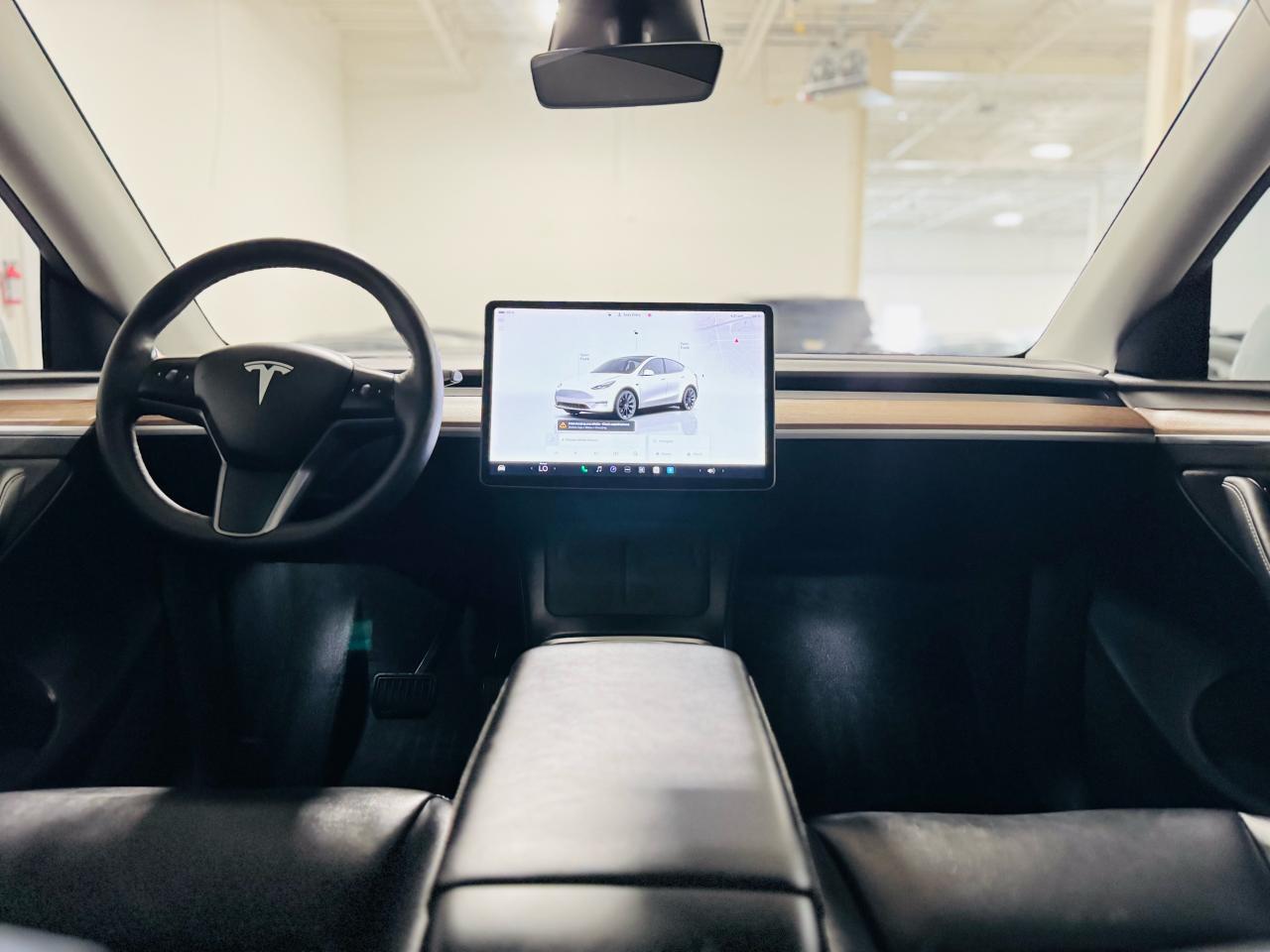 2023 Tesla Model Y LONG RANGE - Photo #23