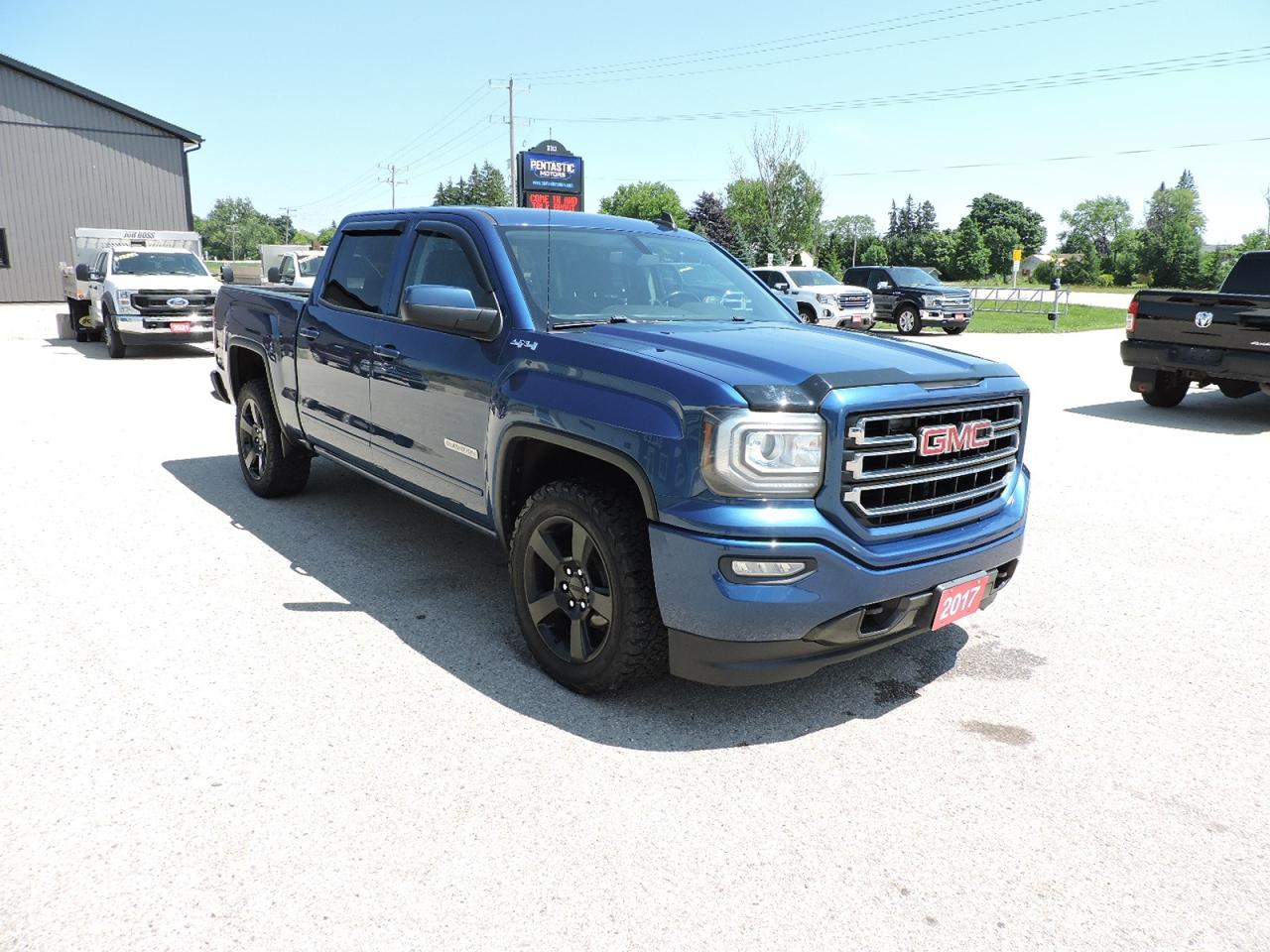 Used 2017 GMC Sierra 1500 SLE 5.3L 4X4 6-Seater Only 155000 KMS for sale in Gorrie, ON