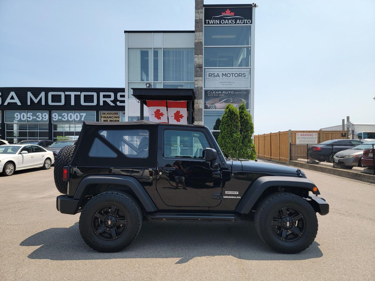 2017 Jeep Wrangler SPORT | AC | CLEAN - Photo #3