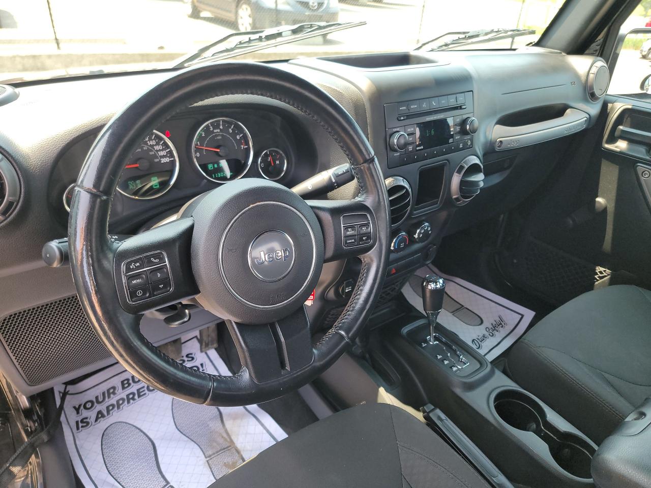 2017 Jeep Wrangler SPORT | AC | CLEAN - Photo #11