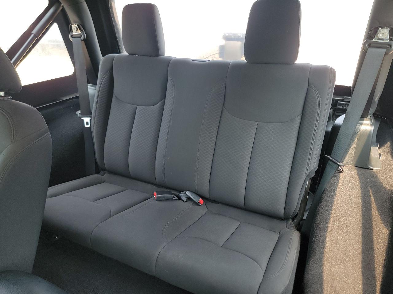 2017 Jeep Wrangler SPORT | AC | CLEAN - Photo #12