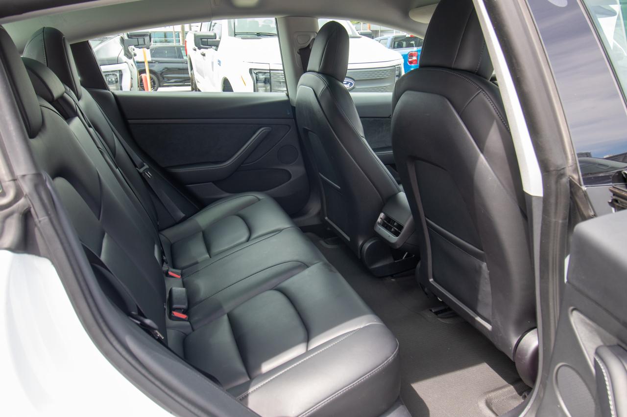2022 Tesla Model 3 LONG RANGE Photo5
