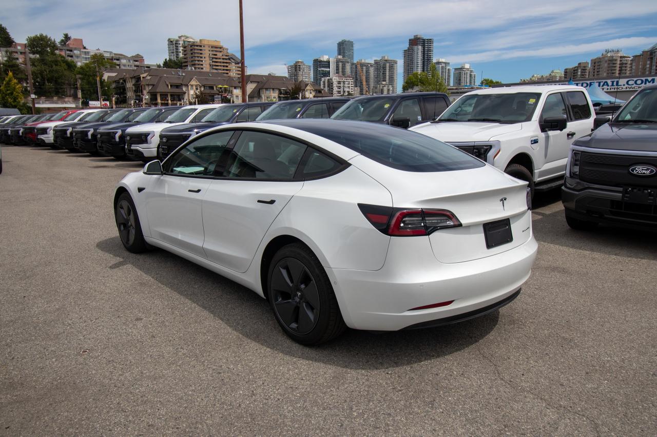 2022 Tesla Model 3 LONG RANGE Photo5