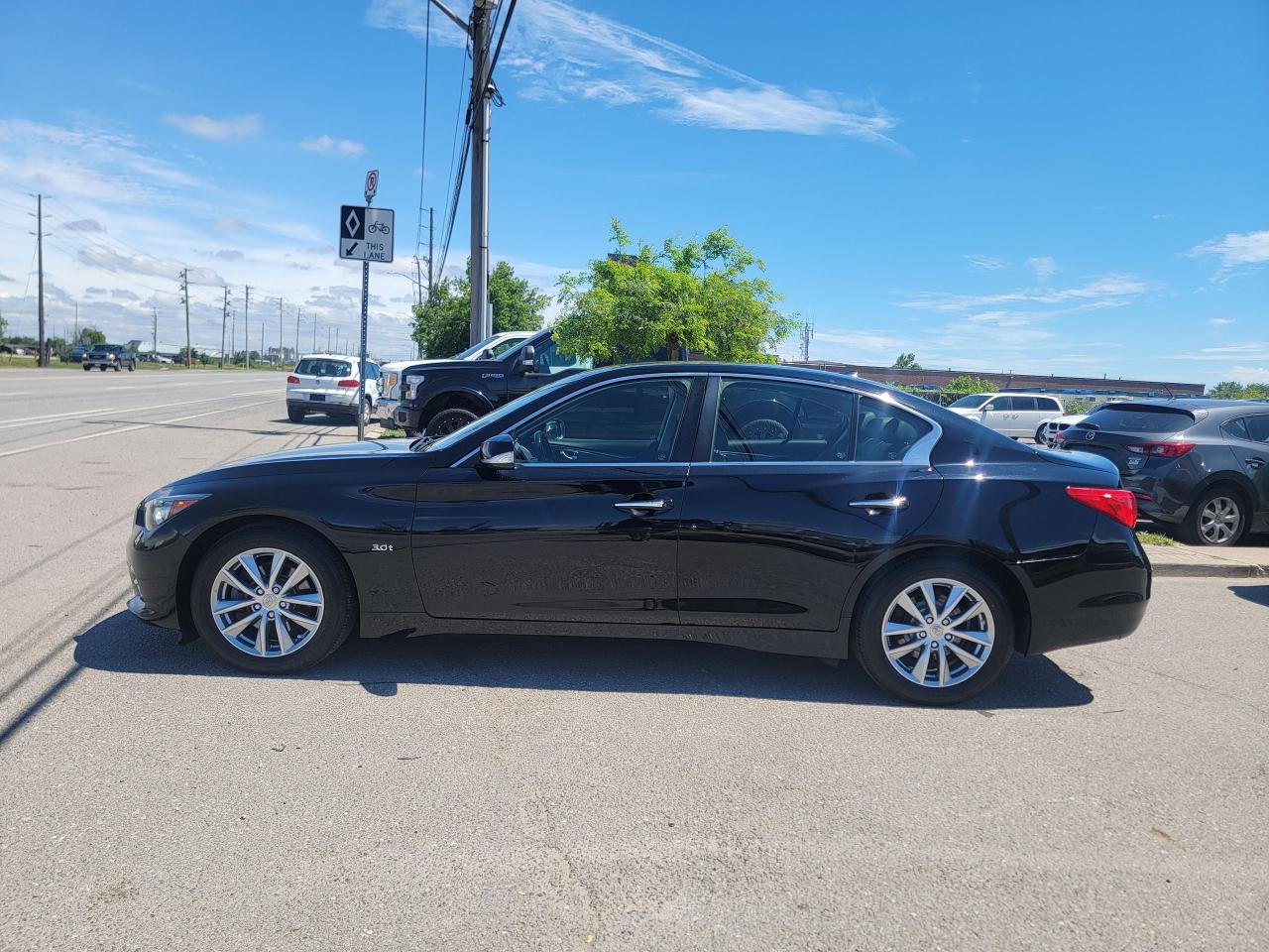 2017 Infiniti Q50 3.0T - Photo #9