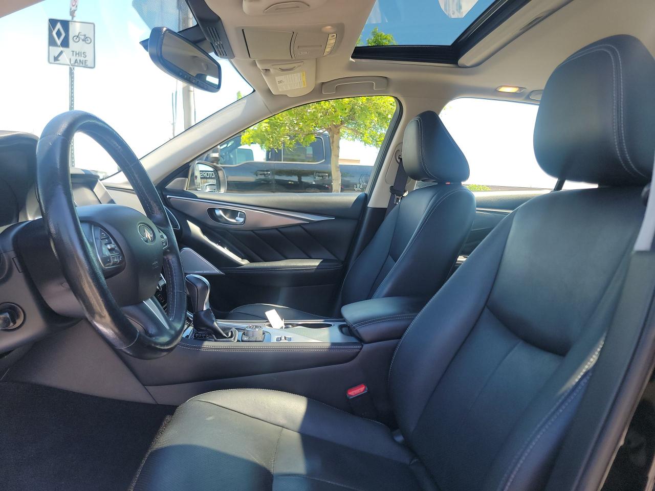 2017 Infiniti Q50 3.0T - Photo #12