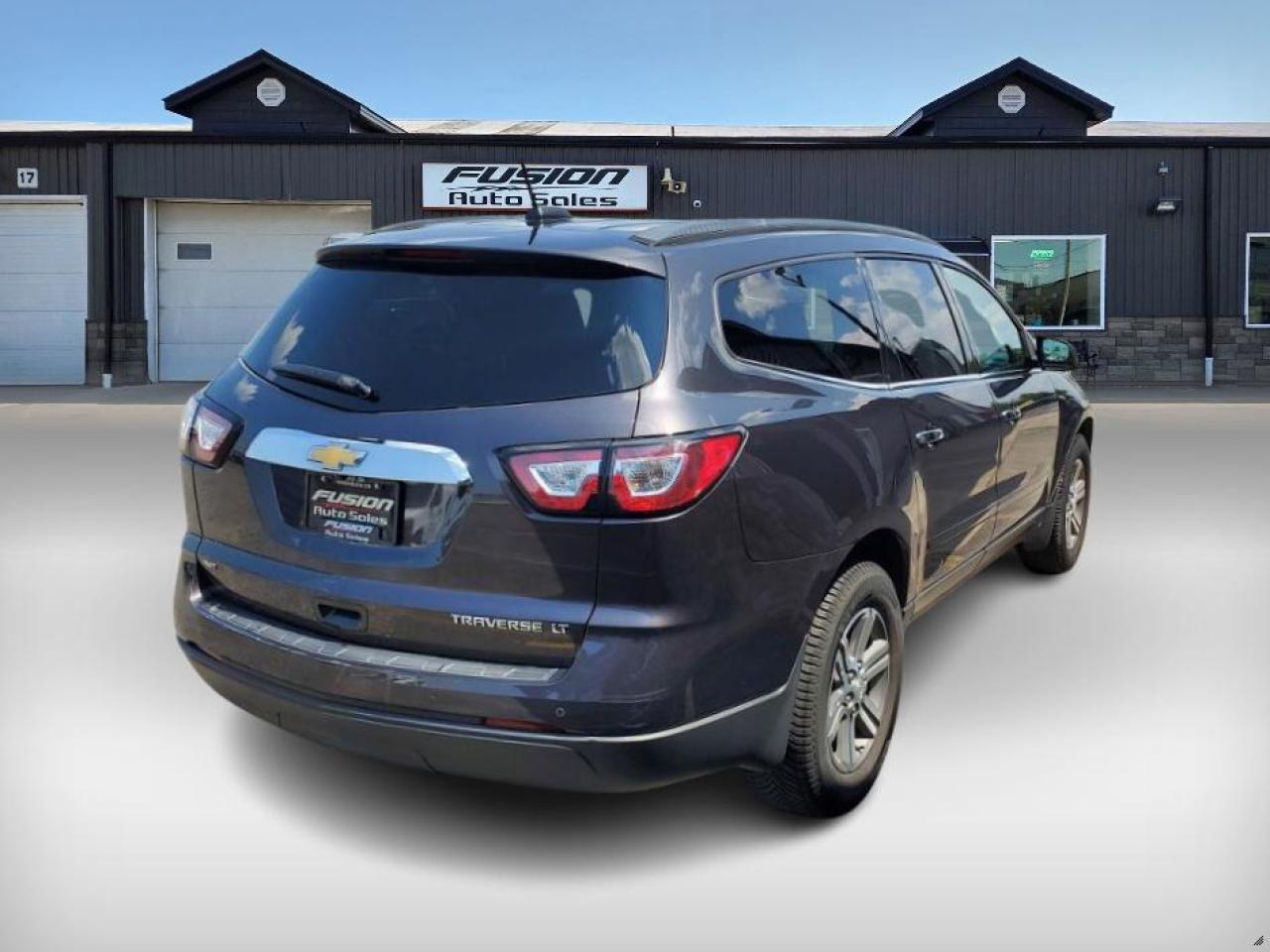 2016 Chevrolet Traverse AWDw/2LT-LEATHER-NAVIGATION-7 PASS/THRID ROW-TOW P - Photo #5