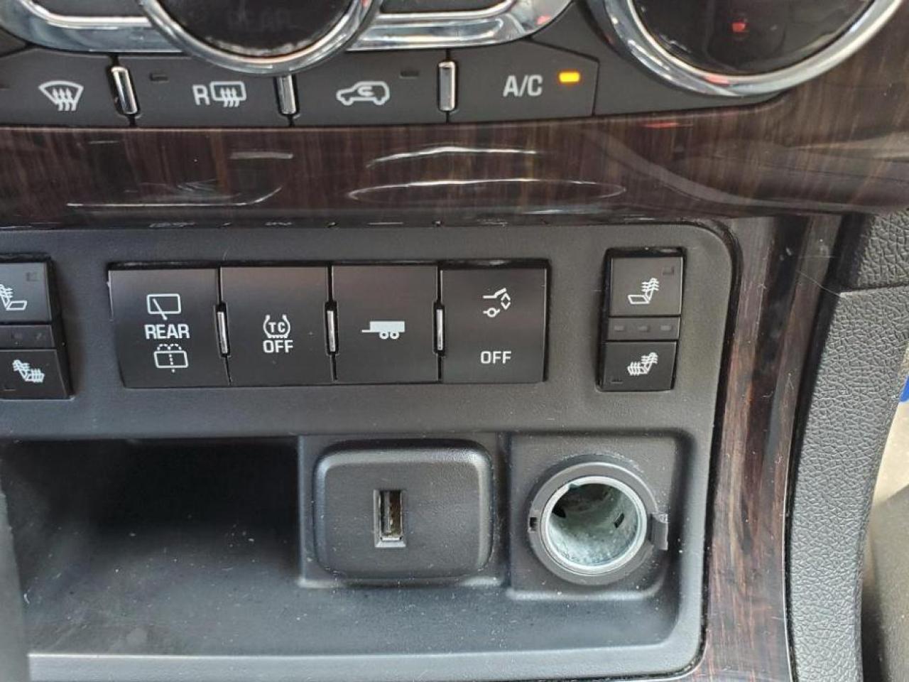 2016 Chevrolet Traverse AWDw/2LT-"NO TAX SALE-MAX $2000-LTD TIME ONLY" - Photo #14