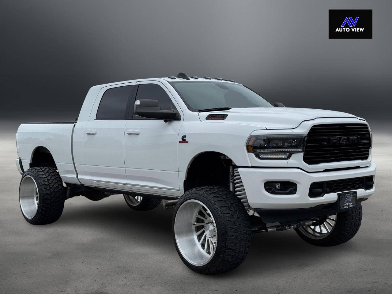 2020 RAM 2500 Big Horn MEGA CAB **8” McGaughys Lift Kit** - Photo #3