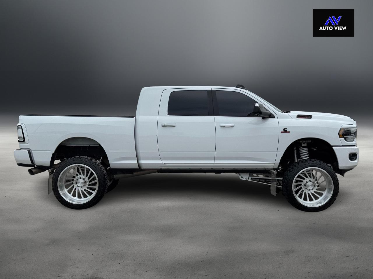 2020 RAM 2500 Big Horn MEGA CAB **8” McGaughys Lift Kit** - Photo #4