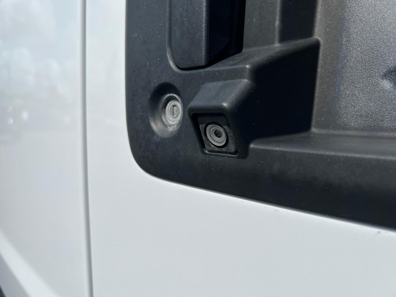 2020 Chevrolet Express Cargo Van undefined - Photo #4