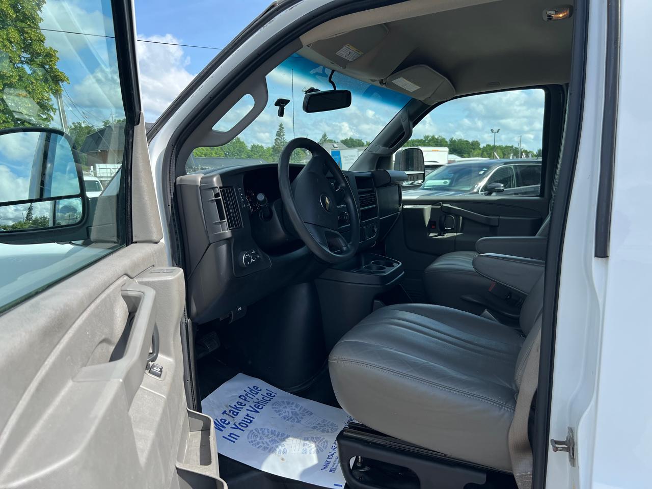 2020 Chevrolet Express Cargo Van undefined - Photo #9