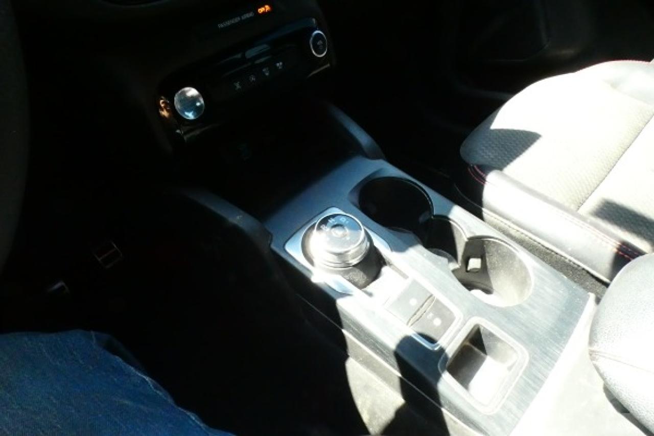 2023 Ford Escape ST-Line Select AWD w/Htd L.wrap, NAV, BUC - Photo #17